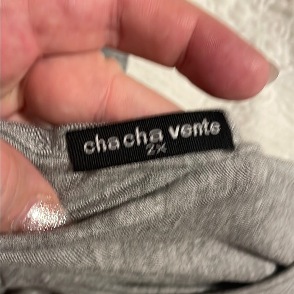 Cha Cha Vente Gray Oversized 3/4 Sleeve T-Shirt - Picture 2 of 6